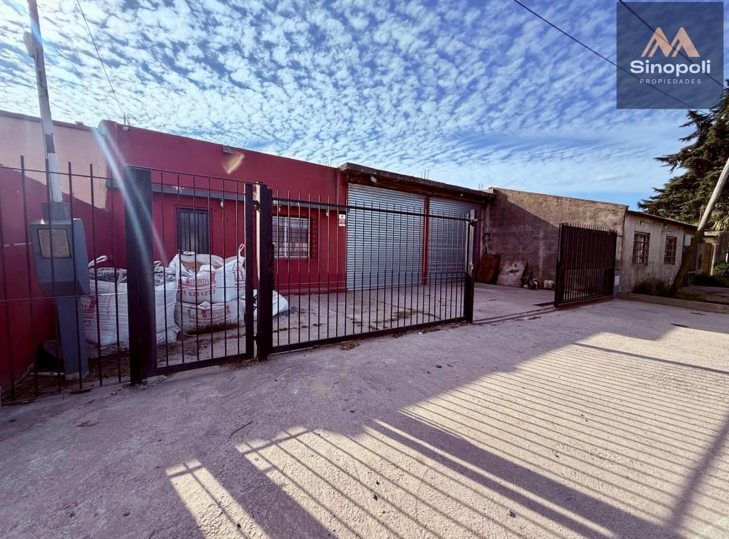 Foto de VENTA GALPÓN - 2 DORMITORIOS - L. OLMOS, imagen 4
