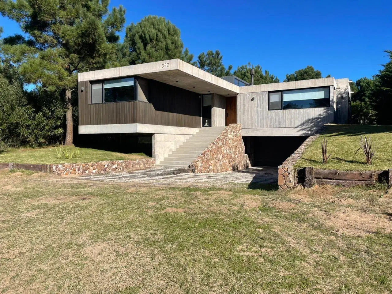 Exclusiva Casa de 5 Dormitorios con Fondo al Golf en Costa Esmeralda 4