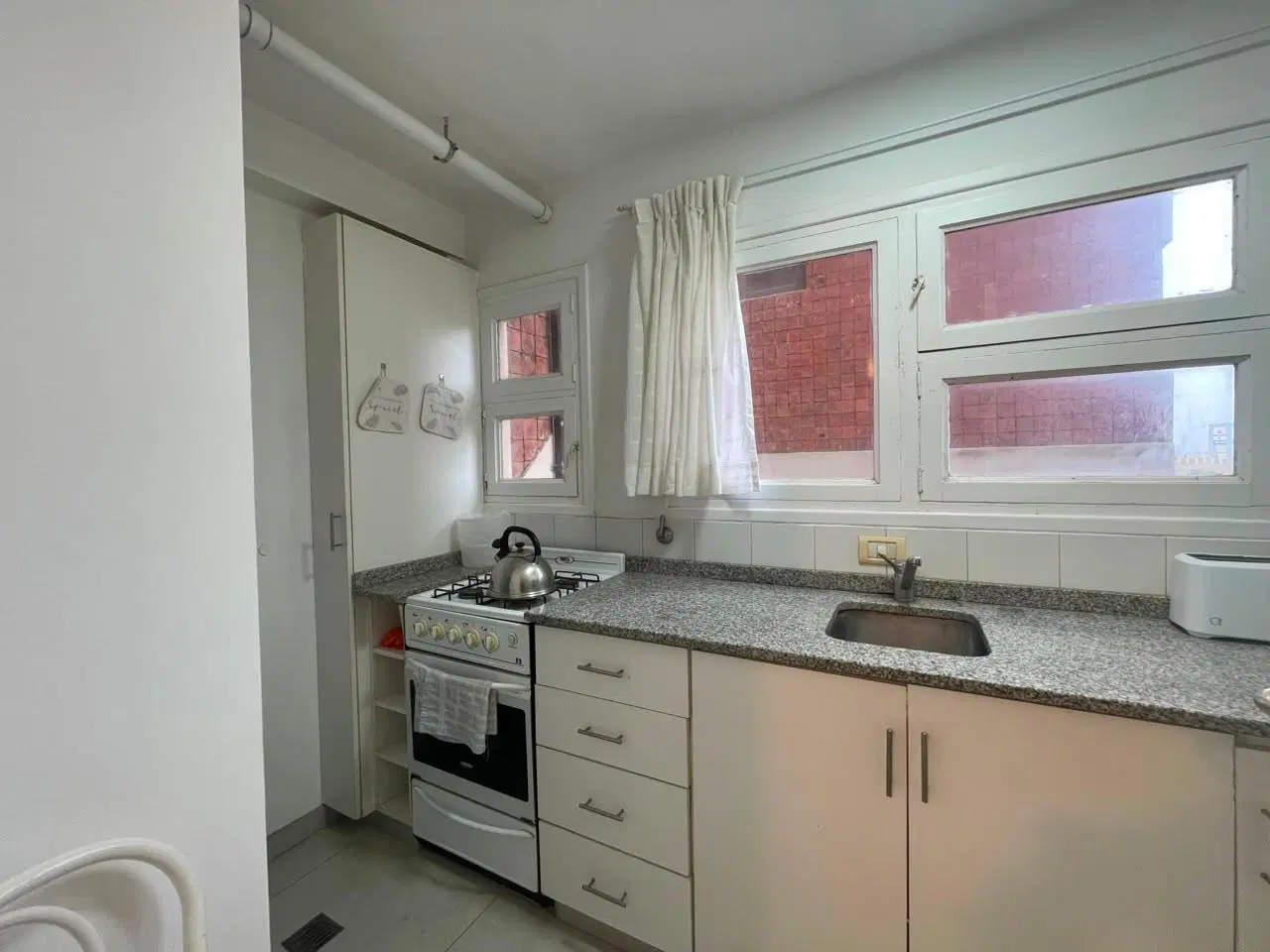 DEPARTAMENTO 2 AMBIENTES CON VISTA AL MAR 5
