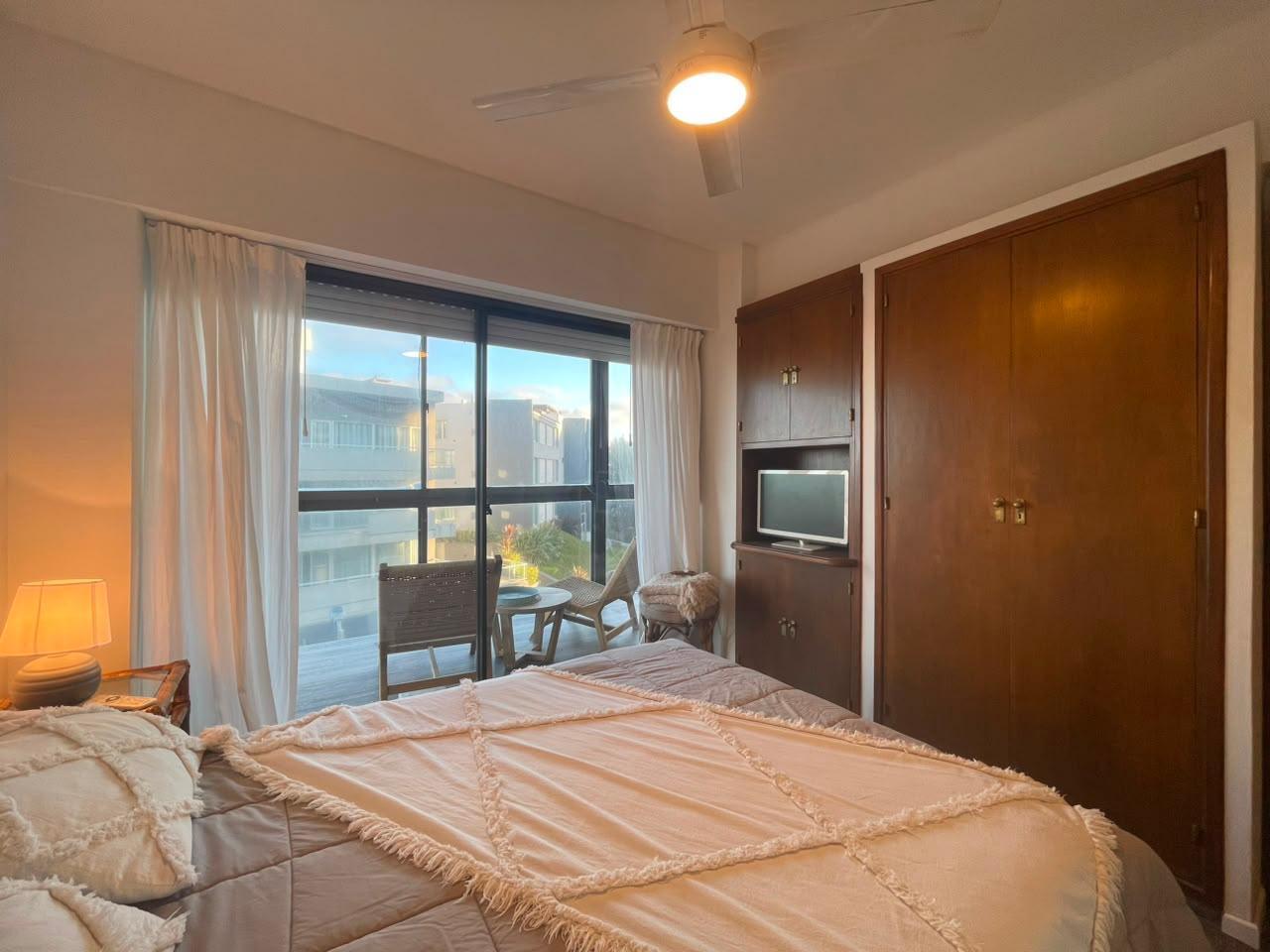 Foto de DEPARTAMENTO FRENTE AL MAR - COCHERA - PINAMAR, imagen 5