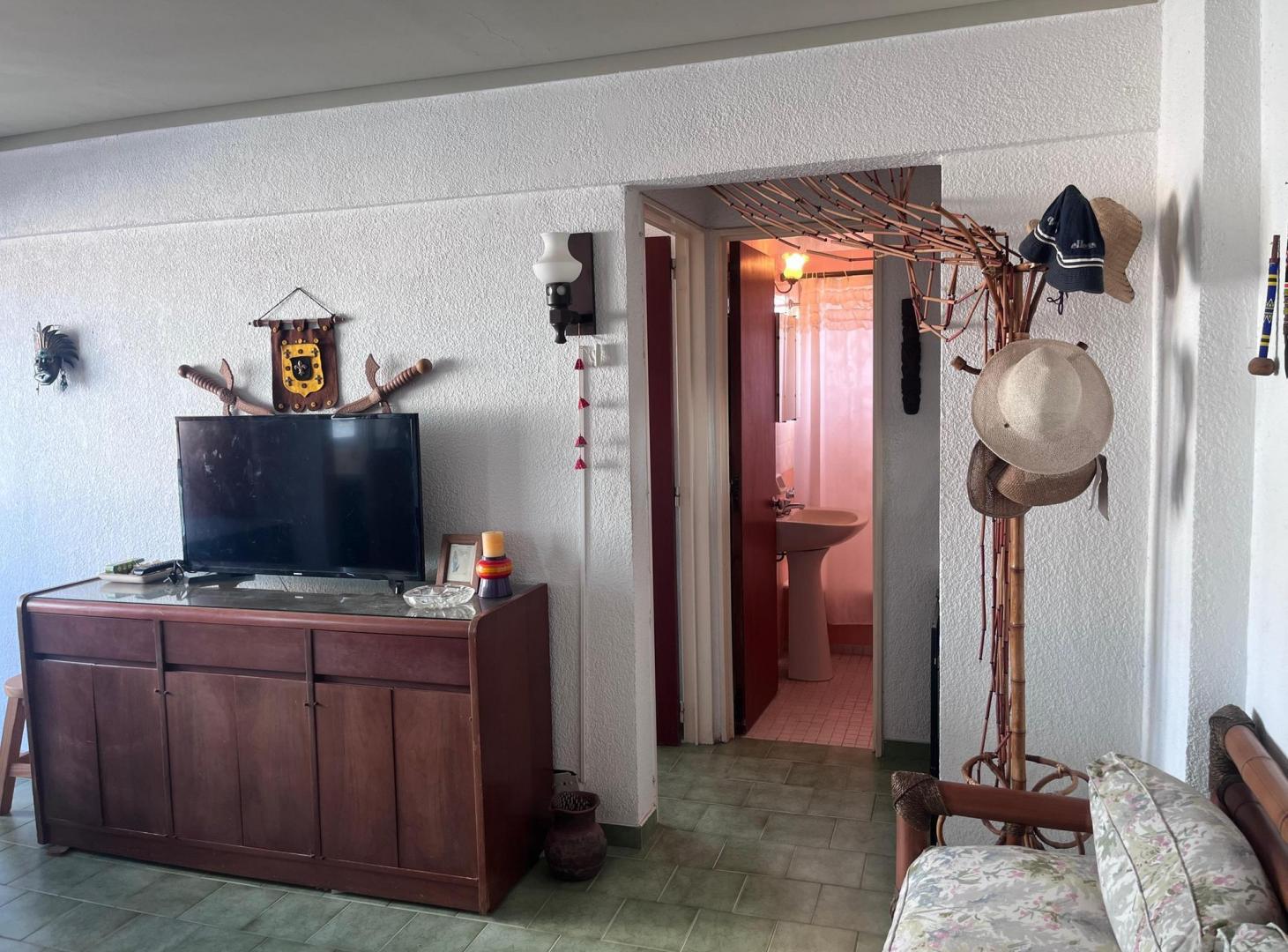 Foto de DEPARTAMENTO DE 2 AMBIENTES - PINAMAR CENTRO, imagen 3