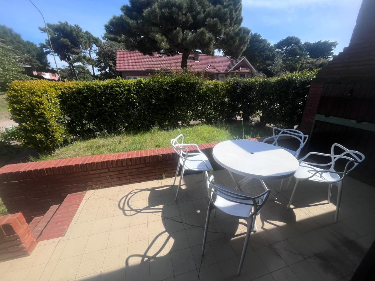 Foto de DUPLEX EN PINAMAR A METROS DEL MAR, imagen 1