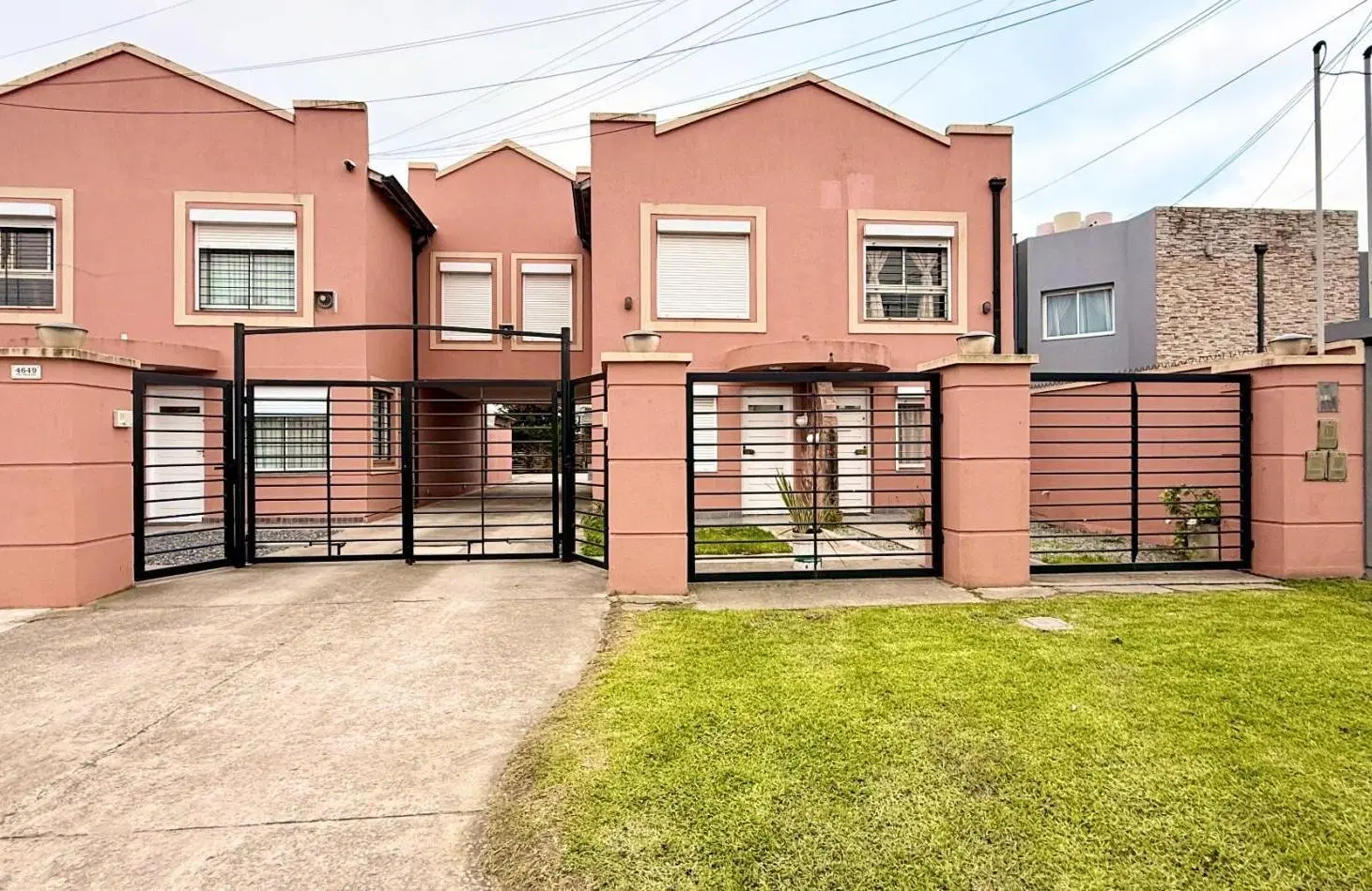 Duplex de 2 Ambientes con Parque y Cochera - Barrio Zacagnini 1