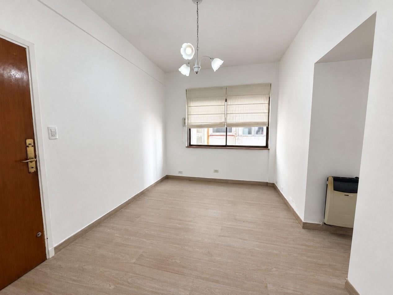 Foto de Departamento 2 ambientes Plaza Mitre, imagen 1