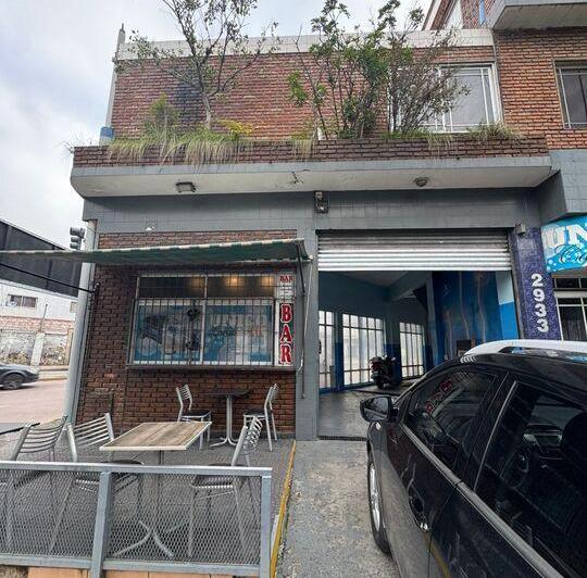 Venta de Local comercial 5 ambientes en Nueva Pompeya 5