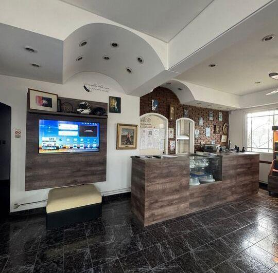 Venta de Local comercial 5 ambientes en Nueva Pompeya 2