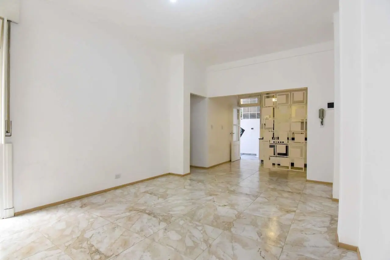 Venta de PH 3 ambientes en Yapeyú al 400 3