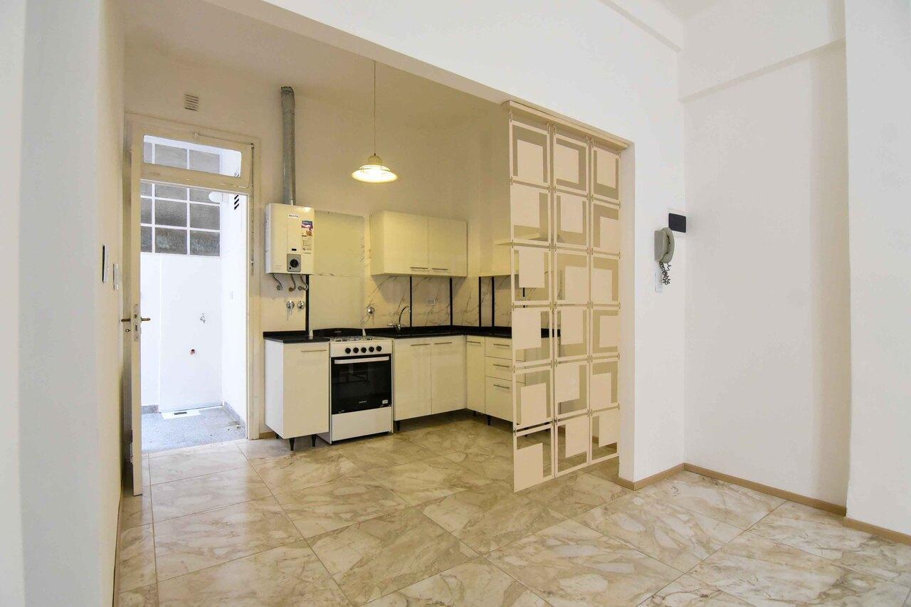 Departamento 3 Ambientes con Dos Patios Propio Almagro
