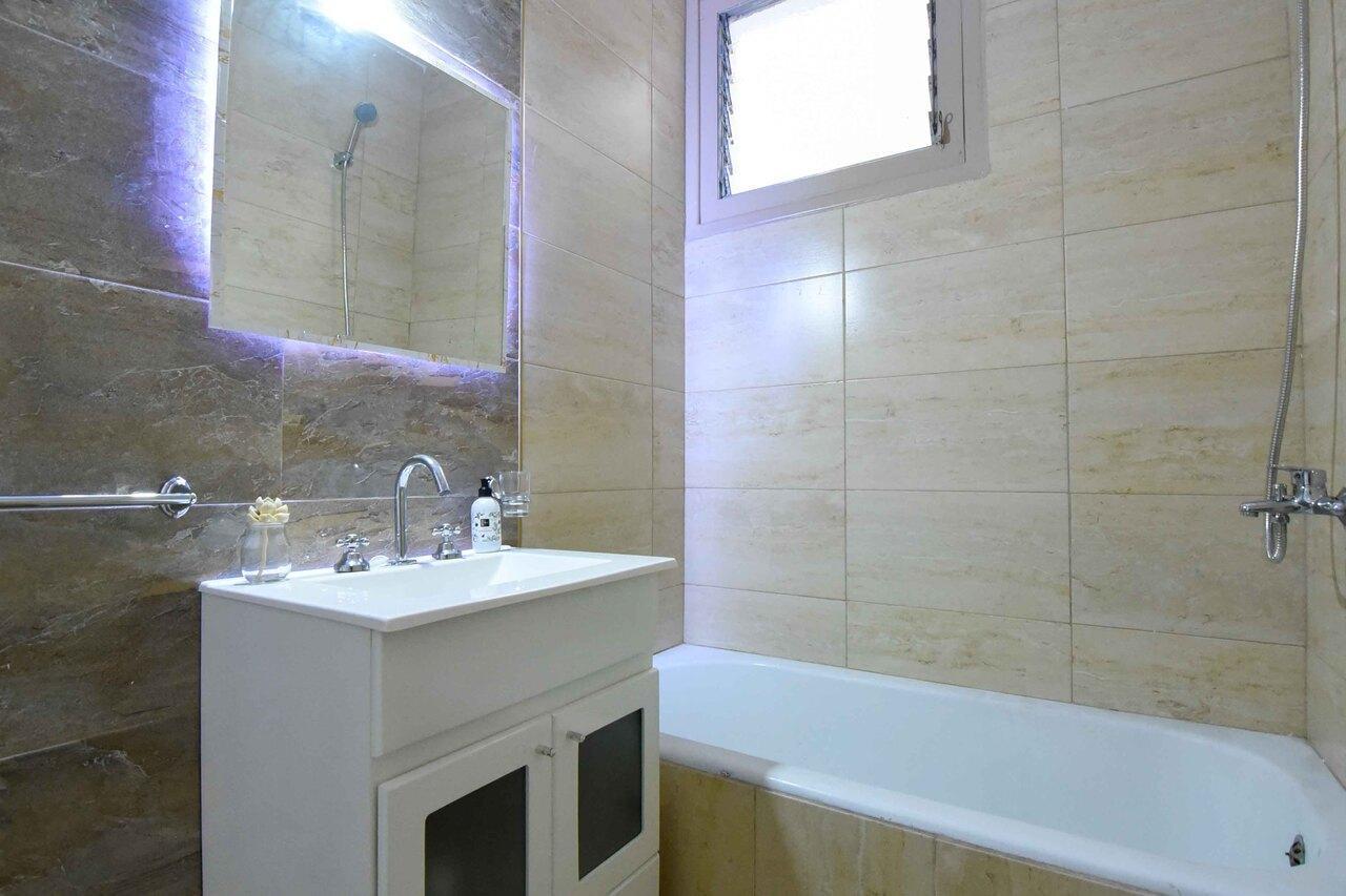 Departamento 3 Ambientes con Dos Patios Propio Almagro