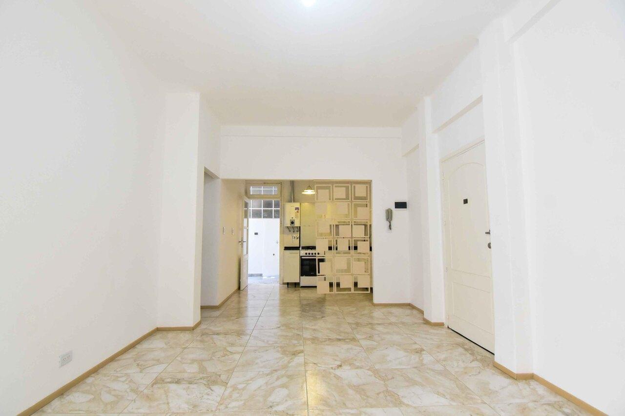 Departamento 3 Ambientes con Dos Patios Propio Almagro