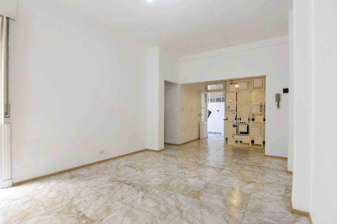 Departamento 3 Ambientes con Dos Patios Propio Almagro