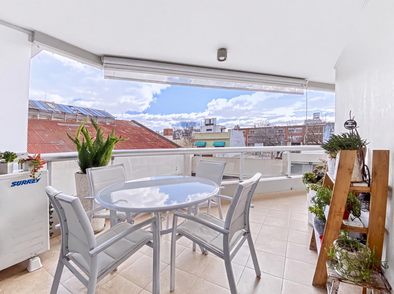 Foto de Venta departamento 4 ambientes Villa Pueyrredón, imagen 3