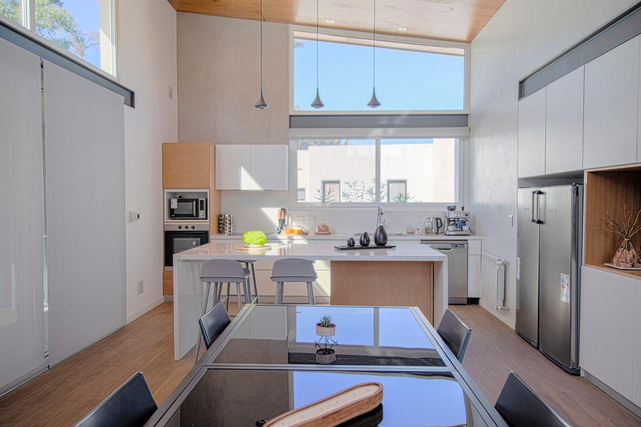 Foto de Casa en venta Santa Emilia Pilar del Este lote central, imagen 1