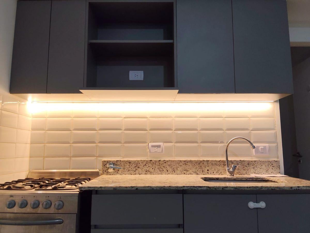 Foto de ALQUILER 2 AMB. MUY LUMINOSO VIVIENDA Y/O COMERCIO, imagen 5