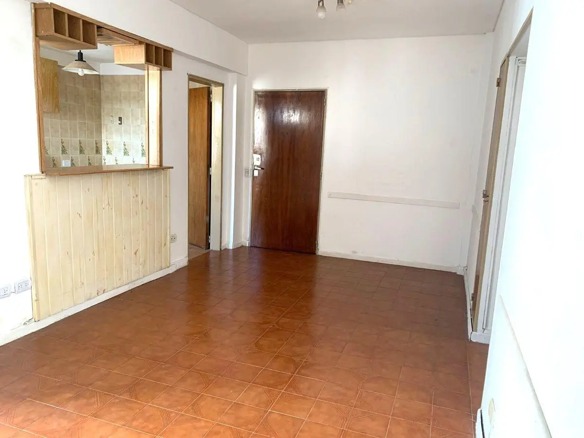 Departamento de 2 ambientes en VENTA -J. Mármol 2100- 1