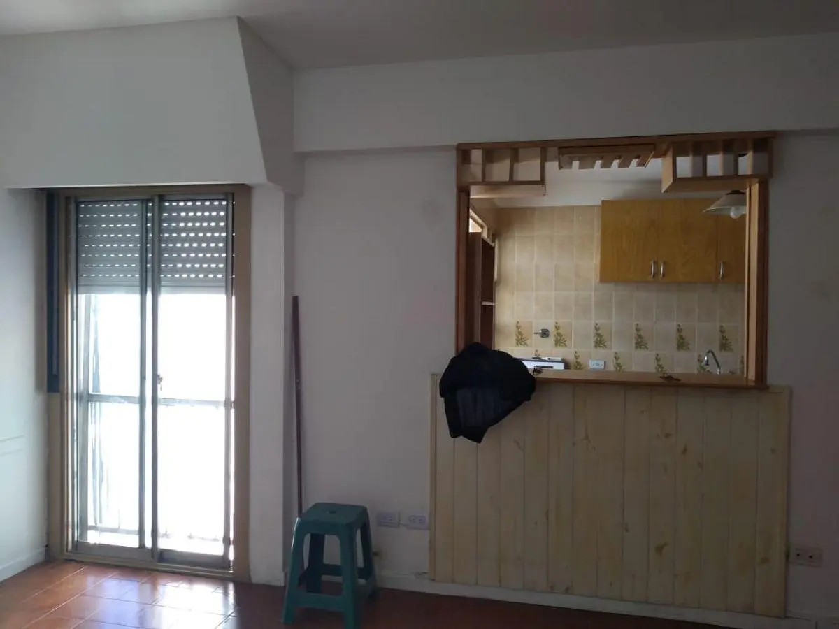 Departamento de 2 ambientes en VENTA -J. Mármol 2100- 3
