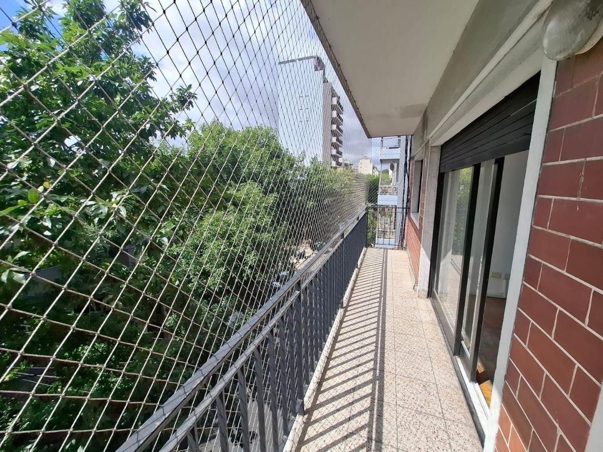 Departamento de 3 ambientes con balcón