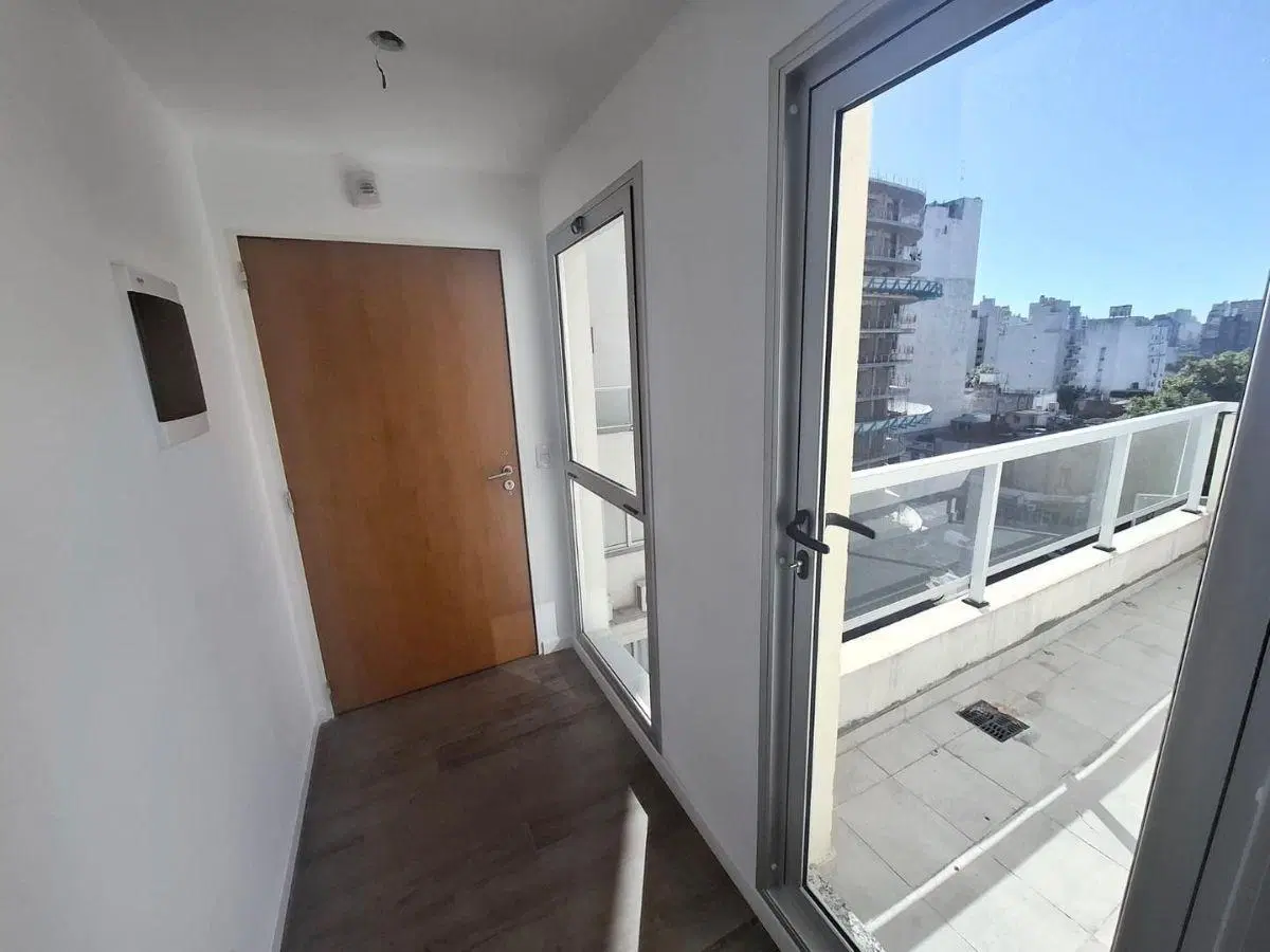 DEPARTAMENTO DE 2 AMBIENTES EN ALQUILER, ZONA SAN CRISTOBAL 3