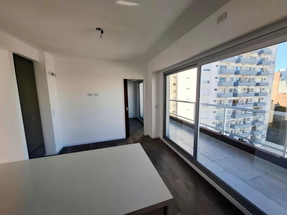 DEPARTAMENTO DE 2 AMBIENTES EN ALQUILER, ZONA SAN CRISTOBAL 5