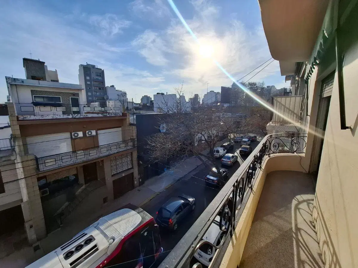 Departamento tipo casa de 3 amb con cochera 3