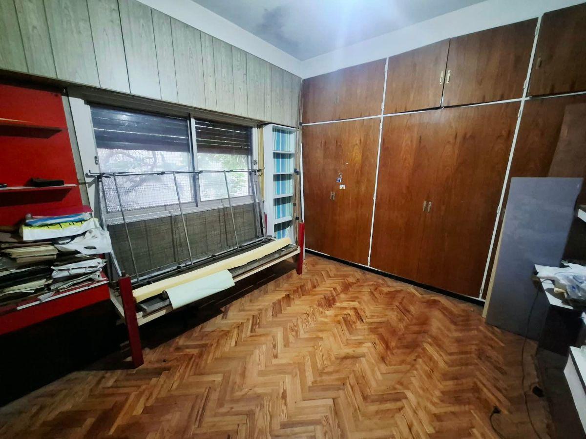 Foto de Casa de 6 ambientes con garage, patio y terraza. Zona Boedo, imagen 5