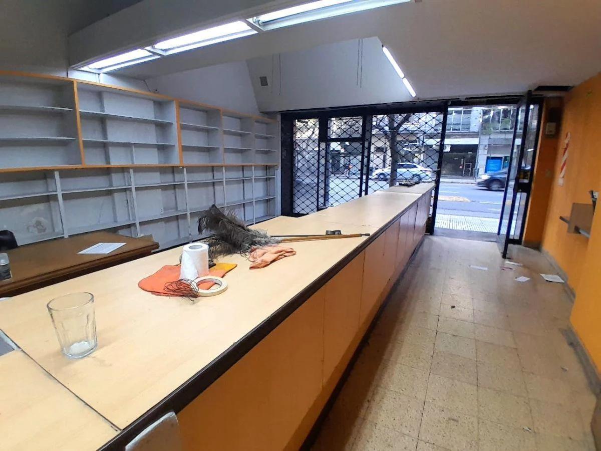 Foto de LOCAL COMERCIAL SOBRE AV. CORRIENTES, imagen 3