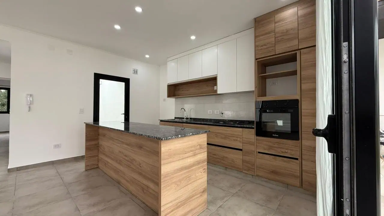 Casa en venta en 138 entre 471 y 472 5