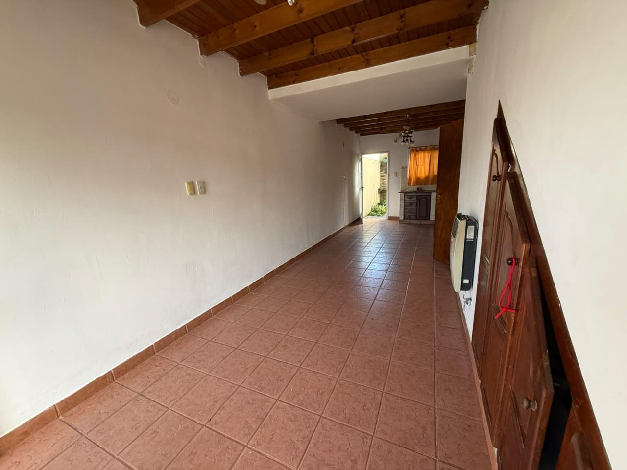 Foto de PH en alquiler calle 76 entre 1 y 115, imagen 1