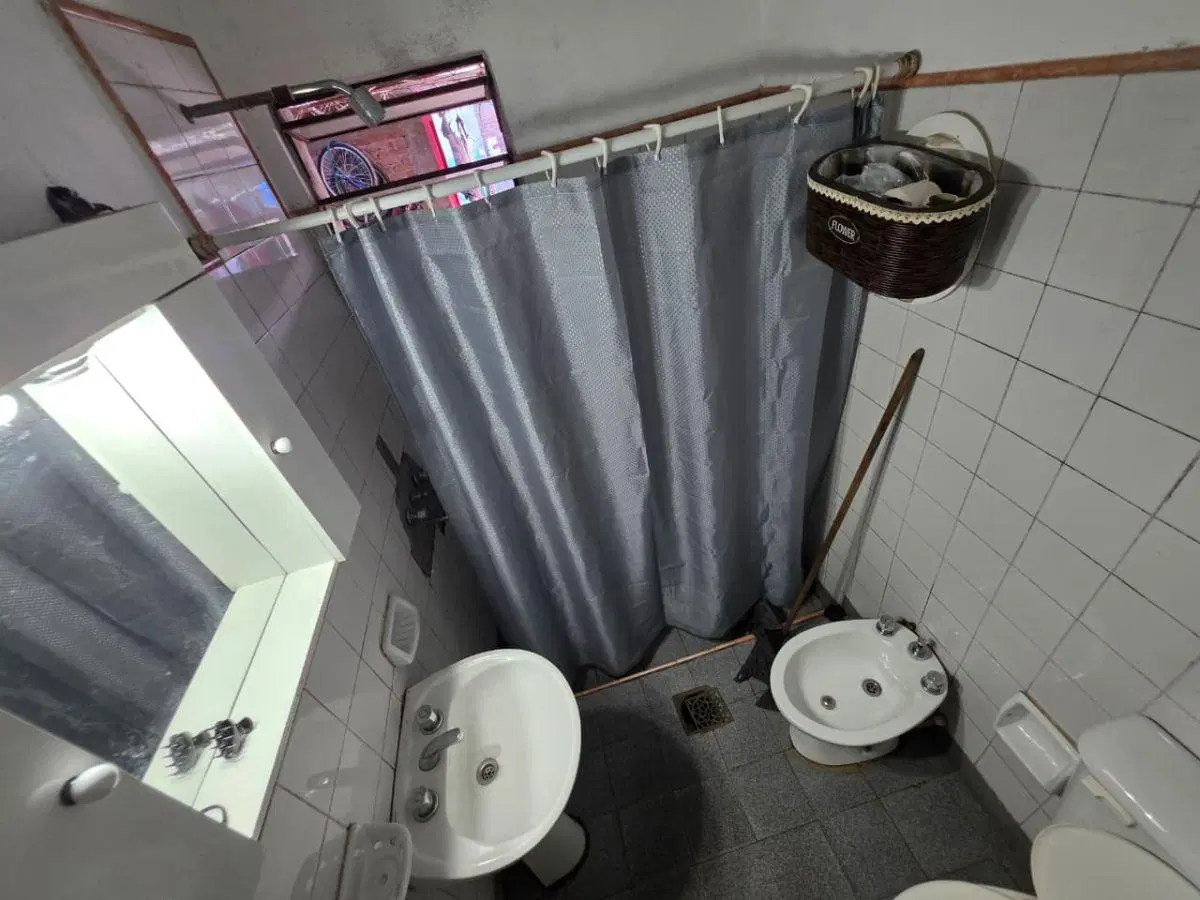 PRECIOSA CASA EN VENTA! En B° Juan M. de Rosas. 3