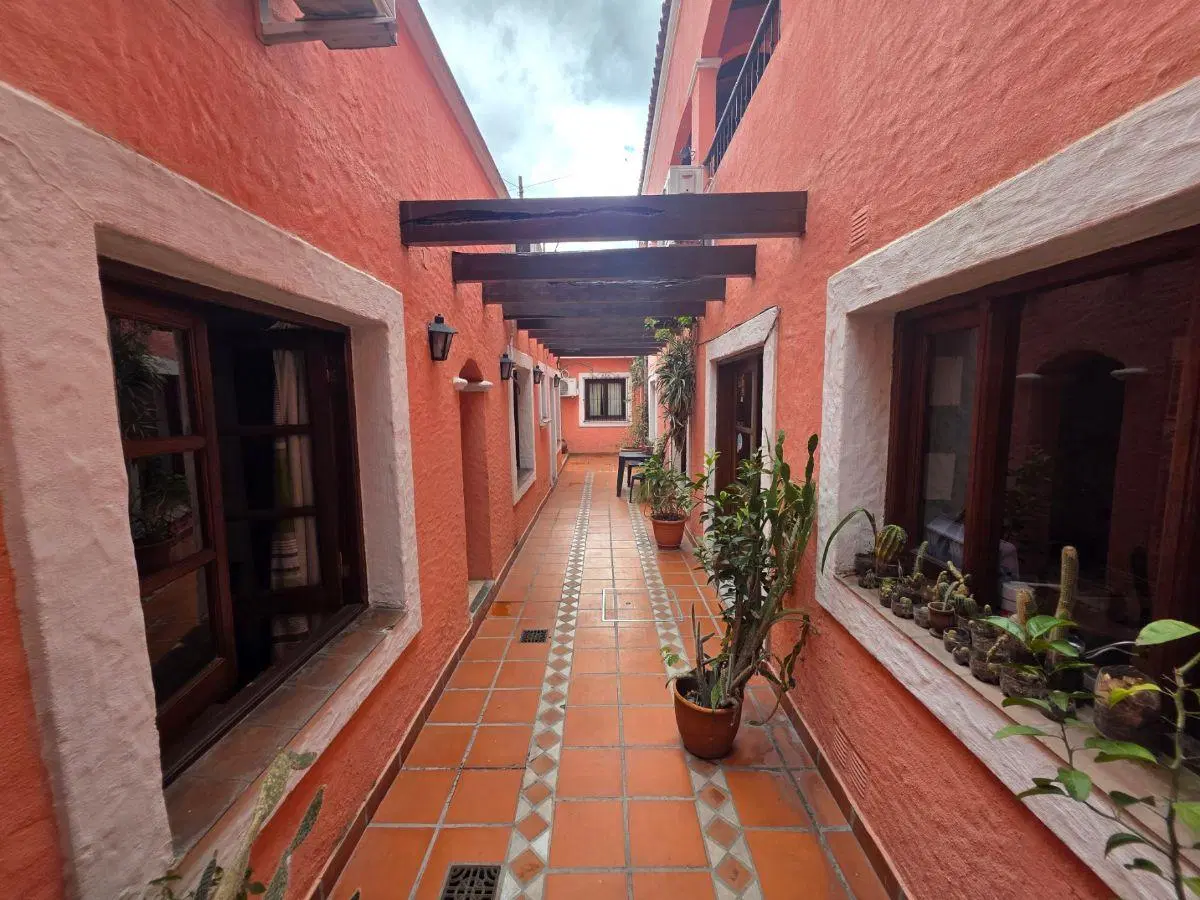 HERMOSO HOSTAL A LA VENTA EN SALTA! 4