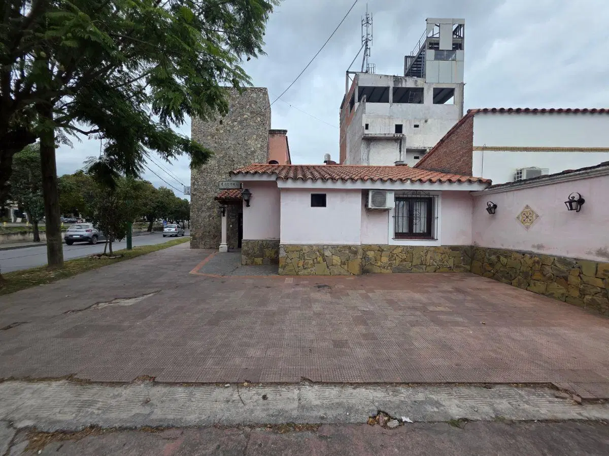HERMOSO HOSTAL A LA VENTA EN SALTA! 3
