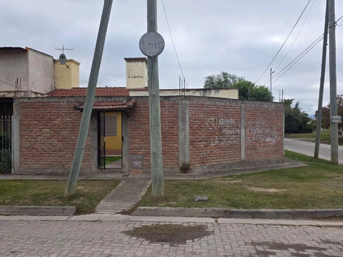 INCREIBLE PROPIEDAD EN B° LOS TARCOS!! 3
