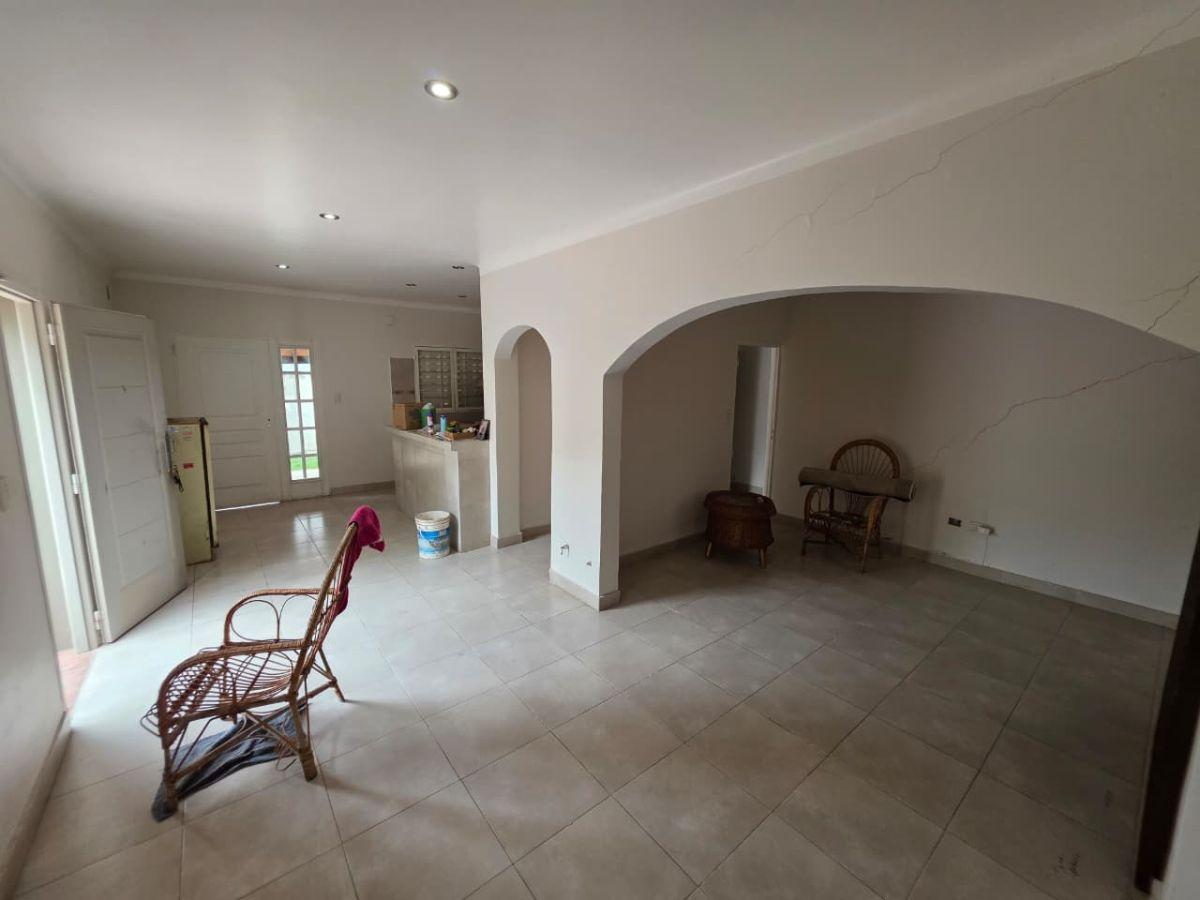 Foto de HERMOSA CASITA CON PROYECCION EN LA MEJOR ZONA DE GRAND BURG, imagen 2