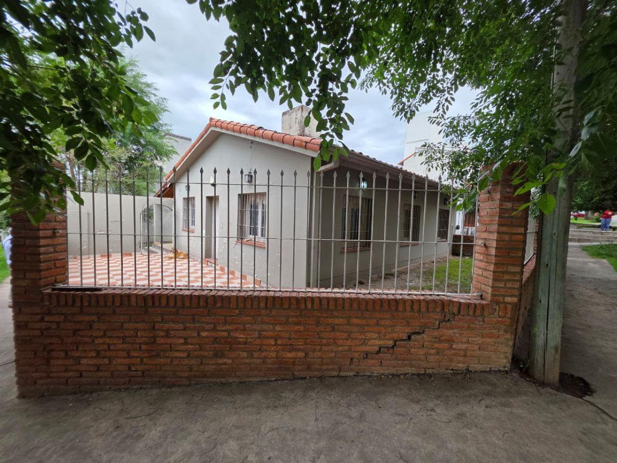 Foto de HERMOSA CASITA CON PROYECCION EN LA MEJOR ZONA DE GRAND BURG, imagen 1