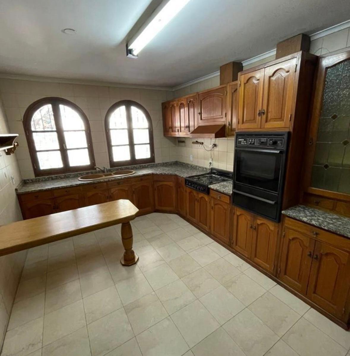 Casa en Barrio Bombal 5
