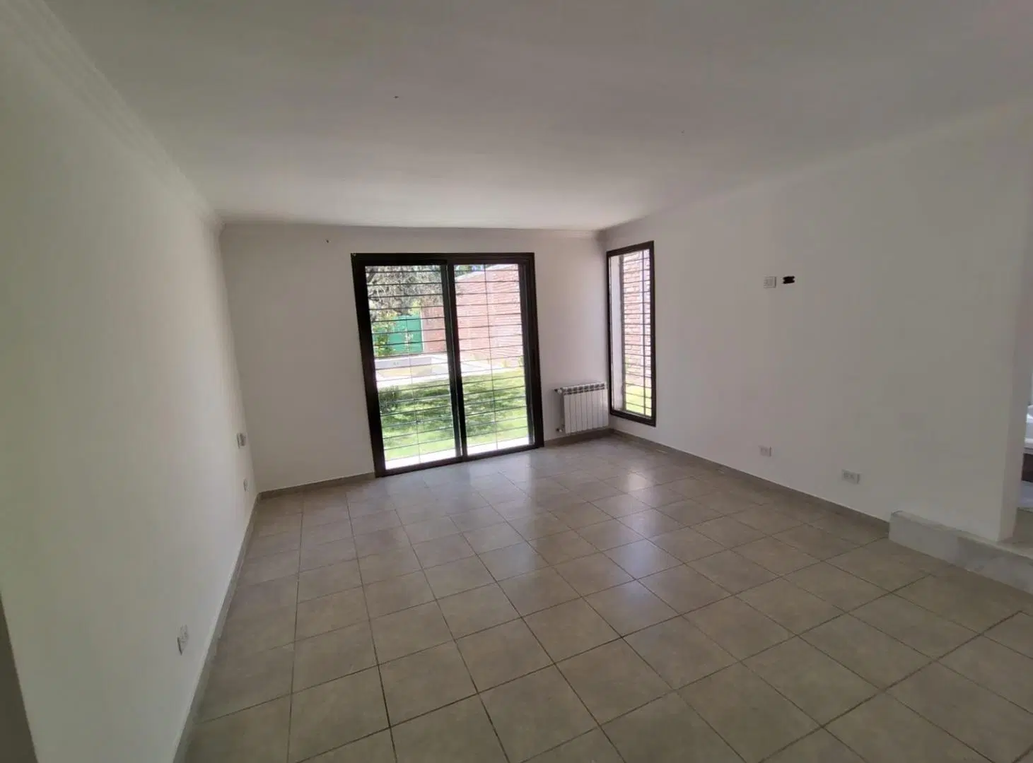 IMPECABLE CASA EN ALQUILER, BARRIO QUINTAS DE RUSSELL 3