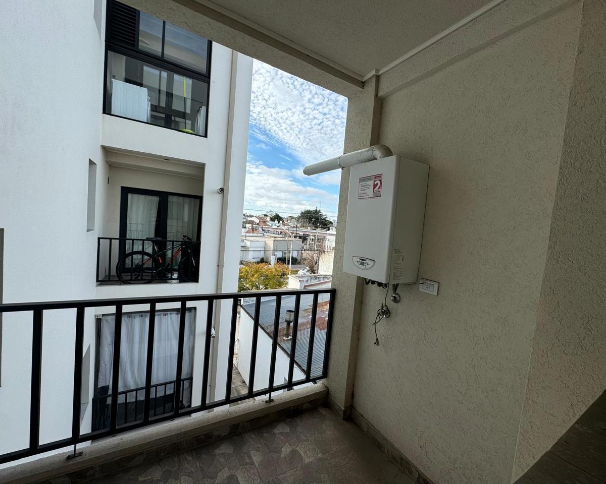 Departamento de Dos Dorm. en Edificio de Categoria 4