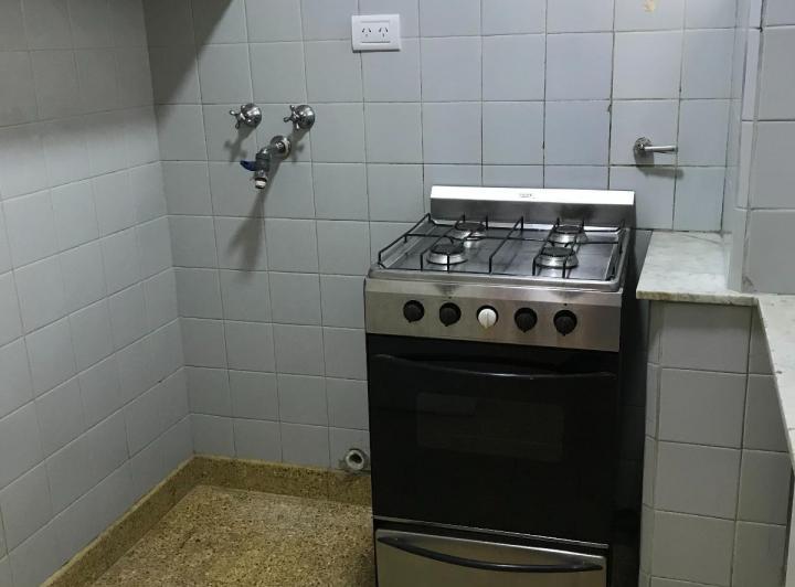 Dueño directo alquila depto en centro 2 habitaciones, muy luminoso 5