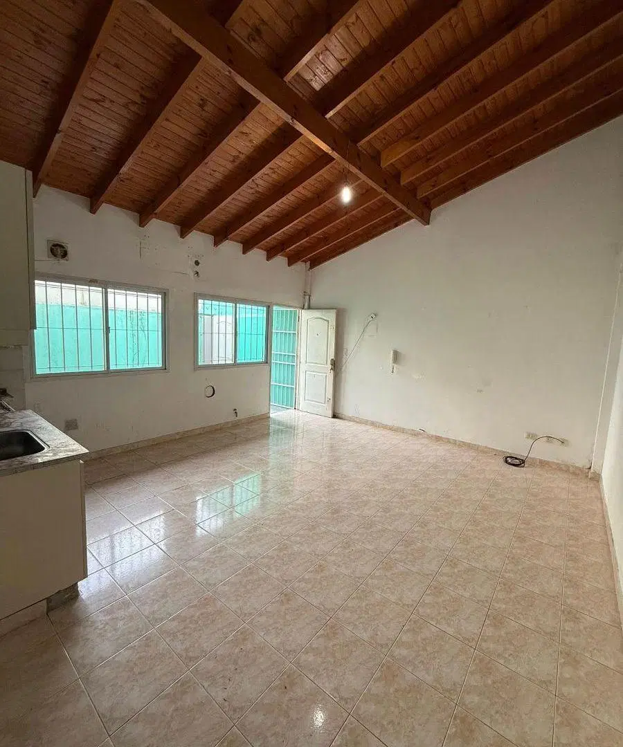 DPTO TIPO CASA DE DOS AMBIENTES CON PATIO 5