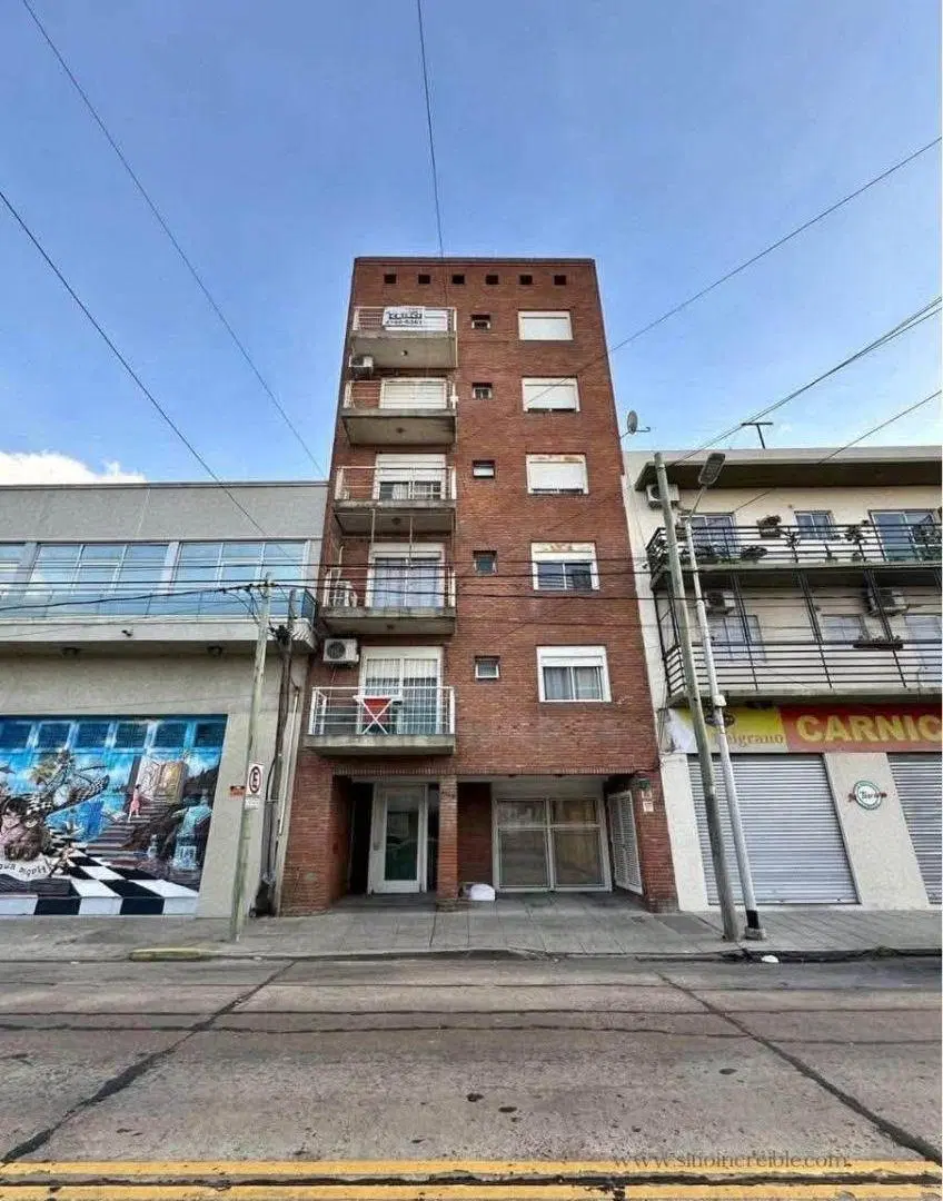 IMPECABLE DOS AMBIENTES CON BALCON AL CONTRAFRENTE 4