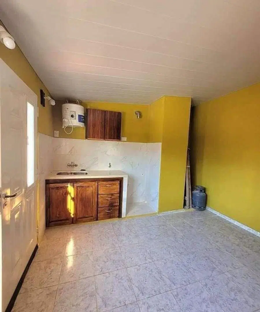 DPTO TIPO CASA EN PRIMER PISO 2 AMBIENTES 3