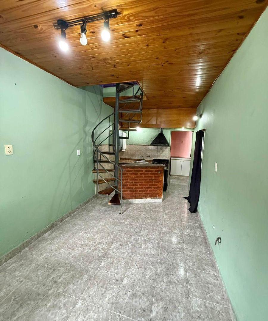 Foto de DPTO AL FRENTE EN DOS PLANTAS DE DOS AMBIENTES, imagen 2