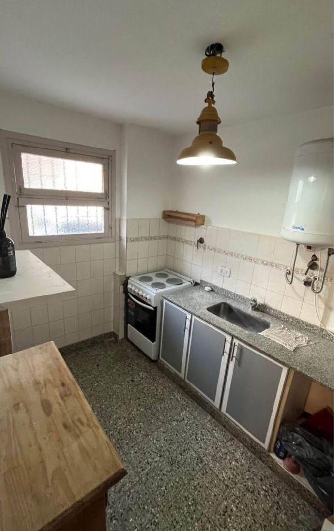 Foto de VENTA FLORES 2 amb planta baja frente, imagen 3