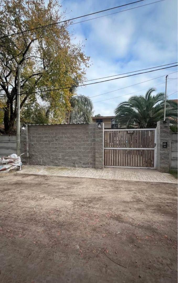 Foto de Venta Casa Moreno de 2 plantas con pileta y quincho, imagen 1