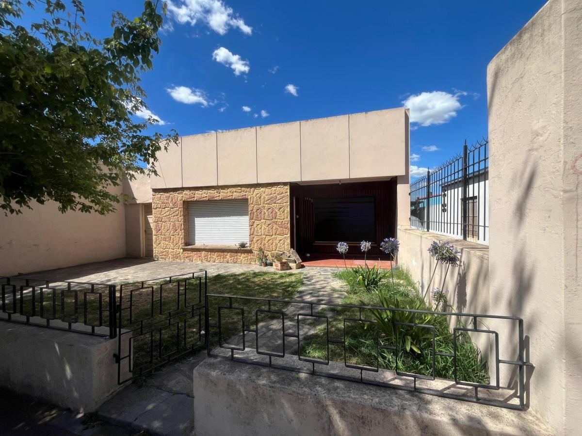Oportunidad Casa con Amplio Lote - Semicentro - Ideal Desarrolladores 4