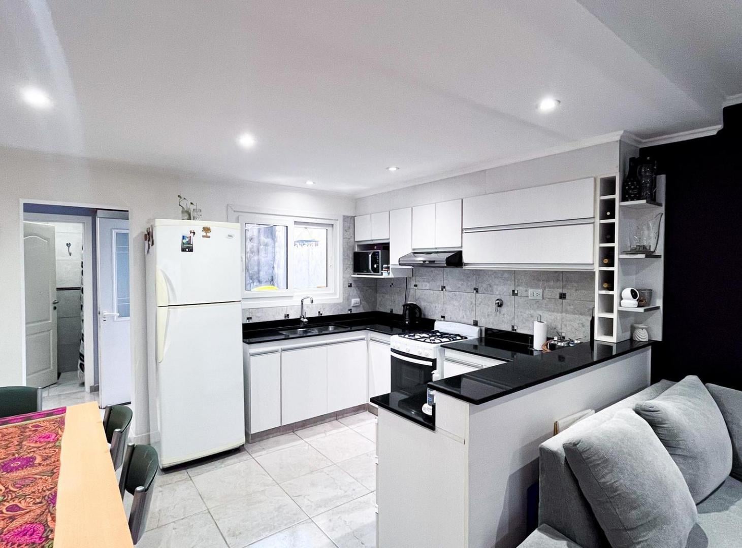 Foto de VENTA DEPARTAMENTO en Duplex - 2 Hab en Tandil, imagen 2