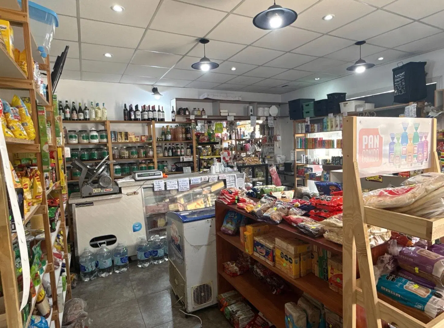 LOCAL COMERCIAL EN VENTA - Semicentro Tandil 3