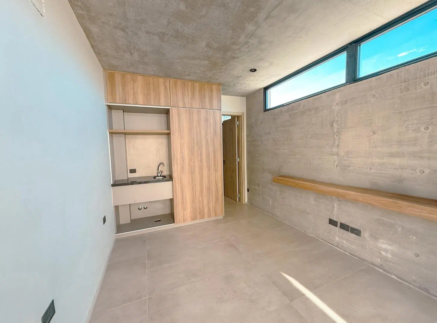 CASA EN VENTA A ESTRENAR EN TANDIL -BARRIO CERRADO ALTOS AIRES 4