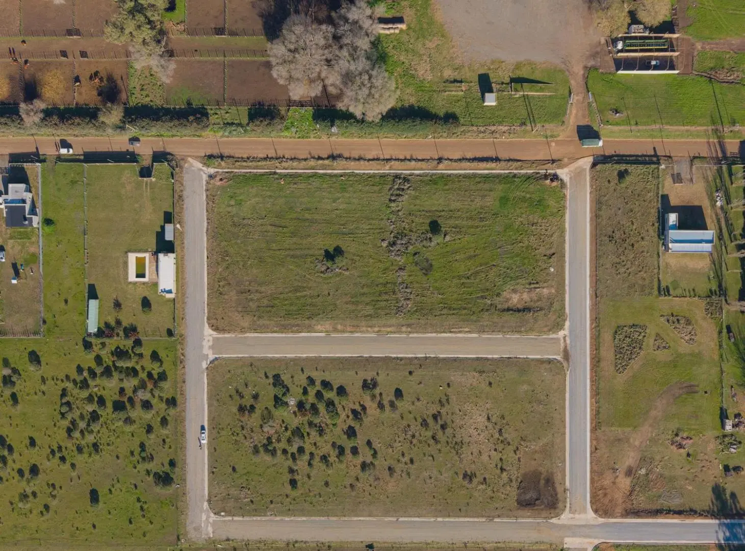 Lote con servicios - Zona La Rural 5