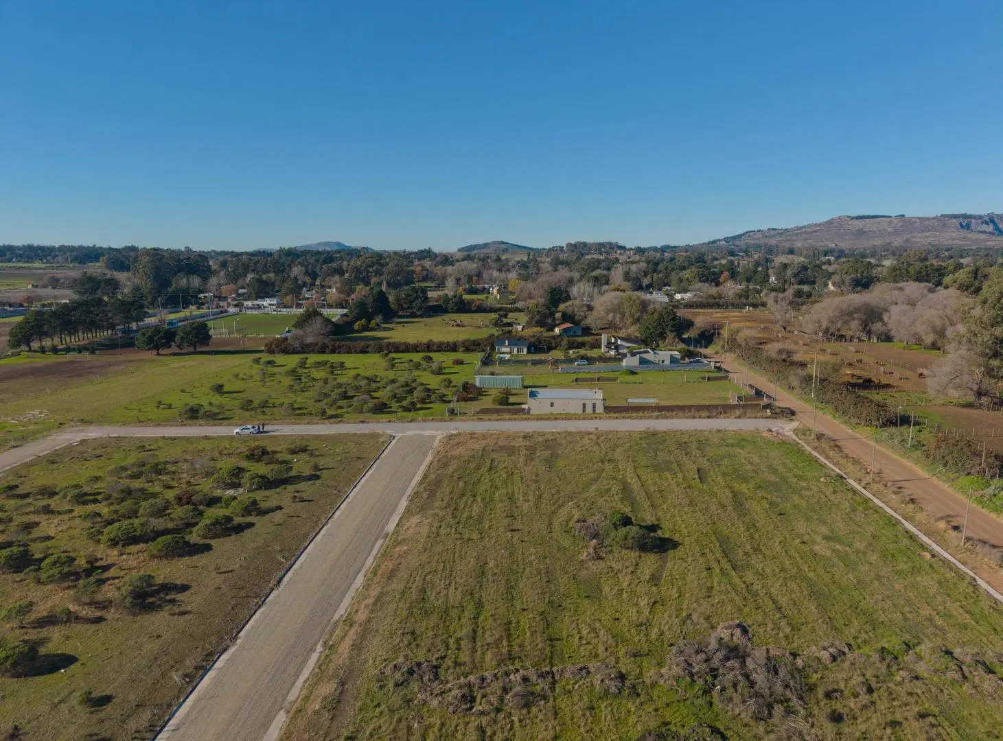 Lote con servicios - Zona La Rural 4